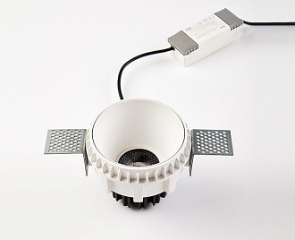 Светильник 9 см, 12W, 3000K, ITALLINE IT08-8021 white 3000K, белый, вр 8 см