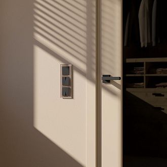 W0031142/ Рамка на 3 поста Favorit (латте, стекло) Werkel 4690389183430