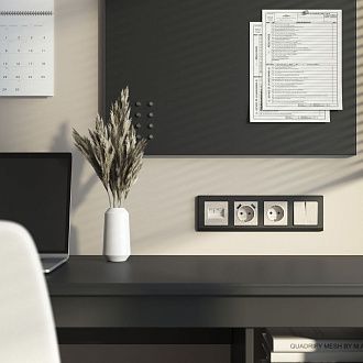 W1171113 Розетка с заземлением и шторками, перламутровый рифленый Werkel, 4690389161032