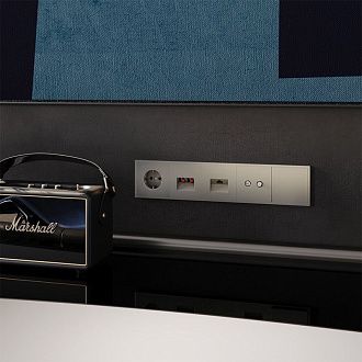 Розетка акустическая встраиваемая Voltum S70 4-местная, шелк пластик Soft touch VLS060304