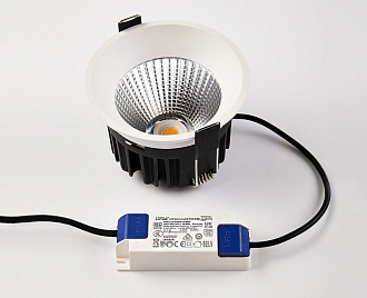 Встраиваемый светильник 11,5*8,1 см, ITALLINE IT08-8036 white 4000K, вр 7,5 см