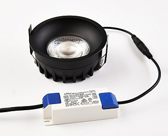 Встраиваемый светильник 9,5*4,5 см, ITALLINE IT08-8032 black 3000K, вр 9,4 см