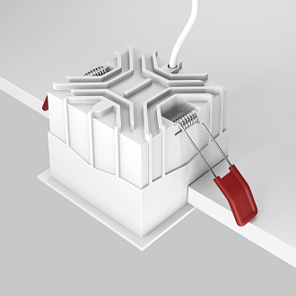 Светильник 9 см, 15W, 3000K, Technical DL043-01-15W3K-D-SQ-WB, белый-черный, 36°, Dim, Triac, вр 7,5*7,5 см