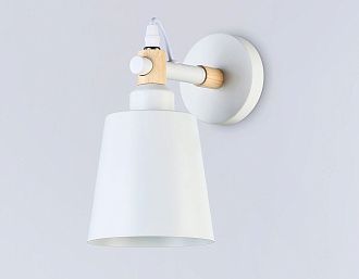 Бра со сменной лампой 23*13*19- см, 1*E27*40W, K, Ambrella Light Traditional TR82212, белый
