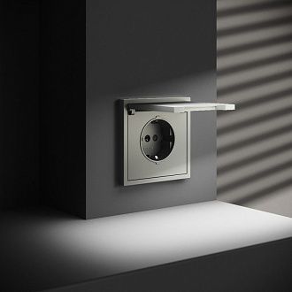 Розетка встраиваемая Voltum S70 с заземлением, защитными шторками и крышкой 16А, сталь пластик Soft touch VLS040305