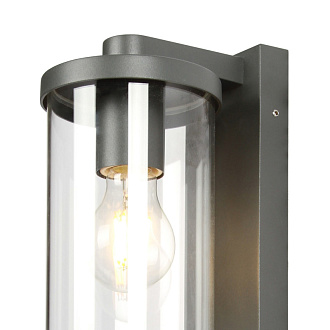 Уличный светильник Favourite Lukturis 3038-1W, D159*W118*H290, Каркас черного цвета, плафон из закаленного прозрачного стекла, IP44