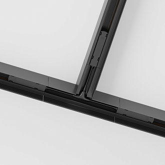 Коннектор Т-образный накладной Maytoni Technical Magnetic track system Gravity TRA010CT-41B черный