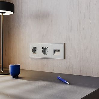 Розетка встраиваемая Voltum S70 с заземлением и защитными шторками, 16А, с USB, A+С, сталь пластик Soft touch VLS040505