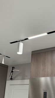 Светильник трековый магнитный 7,5 см, LED*18W, 4000K Crystal Lux CLT 0.33 003 18W WH 4000K, Черный