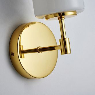 Бра Favourite Palmarius 2815-1W, D145*W120*H320, Каркас золотого цвета, плафон из белого матового стекла
