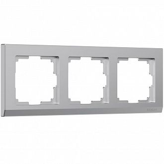 W0031806 Рамка на 3 поста Stark, серебряный Werkel, 4690389161858