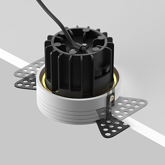 Встраиваемый светильник 7,4*7,4*6 см, LED, 12W, 3000К, Maytoni Technical ROUND DL058-12W3K-TRS-BS латунный, вр 7,5 см