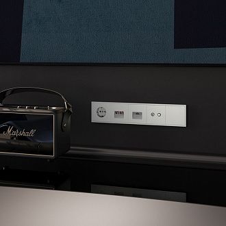 Розетка акустическая встраиваемая Voltum S70 4-местная, сталь пластик Soft touch VLS060305