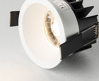 Встраиваемый LED светильник влагозащищенный Italline DL 3241 white, 10W LED, 3000K, белый, вр 6,2 см