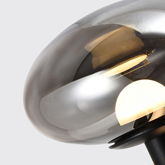 Бра 15*20*26 см, 9W, Favourite BARON 4284-1W матовый черный, стекло дымчато-серого цвета, белый акрил