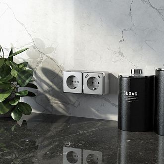 W5071706 Розетка с заземлением, шторками и USB тип A+C Gallant, серебряный Werkel, 4690389179624