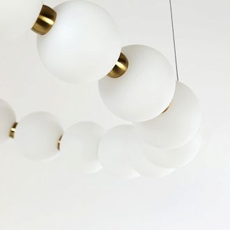 Подвесная люстра Favourite Gubbare 4014-6P, D620*H80/1080, золота, плафон состоит из акриловых шаров белого цвета