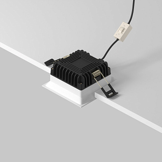 Встраиваемый светильник Downlight 9*9*4,5 см, 8W, 3000-4000-6000K 120° Maytoni Technical Okno DL056-8W3-4-6K-W белый, вр 8*8 см