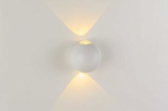 Светильник L110 x W110 x H70, мм, 2*1W 3000K, WH (БЕЛЫЙ) Rilon PL-308W WH