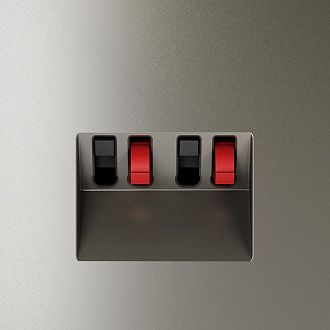 Розетка акустическая встраиваемая Voltum S70 4-местная, шелк пластик Soft touch VLS060304