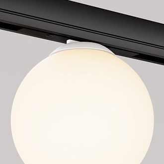 Трековый светильник 6*7,2 см, LED 3W 3000K Maytoni Technical Accessories for tracks Levity Luna TR185-1-3W3K-B черный