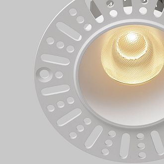 Встраиваемый светильник 9*8 см, вр 6 см, *LED*9W, 2700K, Maytoni Dip DL124-10W-2.7K-TRS-W, Белый