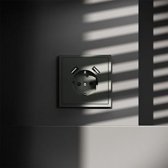 Розетка встраиваемая Voltum S70 с заземлением и защитными шторками, 16А, с USB, A+A, титан пластик Soft touch VLS040406