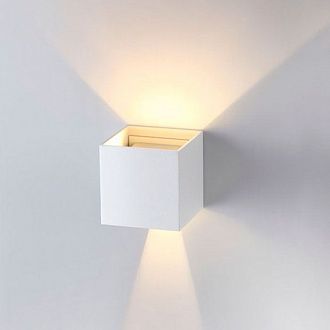 Светодиодный светильник NOVOTECH CALLE 357518, LED 6W, 3000K, белый, 10*10*10 см