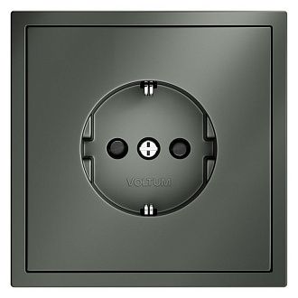 Розетка встраиваемая Voltum S70 с заземлением и защитными шторками, 16А, титан пластик Soft touch VLS040206