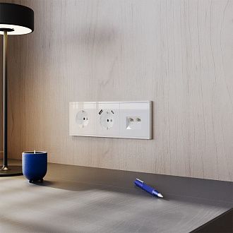 Розетка компьютерная встраиваемая Voltum S70 двойная RJ45+RJ45 кат.6, белый  пластик  VLS060201