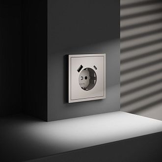 Розетка встраиваемая Voltum S70 с заземлением и защитными шторками, 16А, с USB, A+С, кашемир пластик Soft touch VLS040503