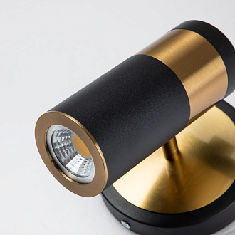 Бра Favourite Light point 2997-1W, D150*W100*H165, каркас светильника сочетает два цвета - золотая гальваника и черный, поворотный плафон, лампу GU10 можно менять
