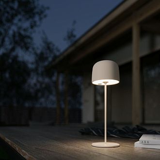 Настольный светильник 8*8*24 см, LED, 1W, 2500;3200;4000K, Elektrostandard Bitty TL70260, бежевый