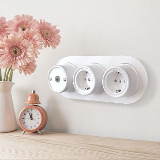 W0035101/ Рамка на 3 поста (Белый) Werkel 4690389166471