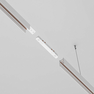 Коннектор питания прямой Maytoni Technical Magnetic track system Exility TRA034PC-42W белый IP 20
