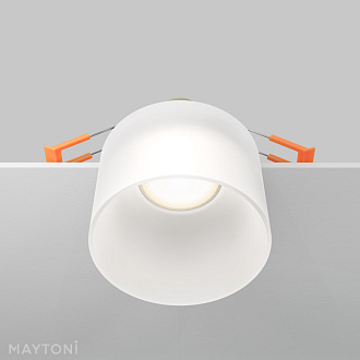 Встраиваемый светильник Maytoni Glasera DL047-01W, белый, вр 6 см