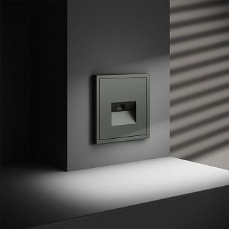 Розетка компьютерная встраиваемая Voltum S70 RJ45 кат.6, титан пластик Soft touch VLS060106