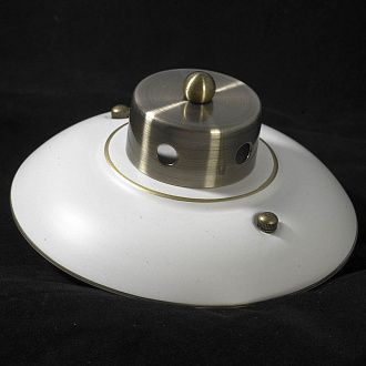 Потолочная люстра Lussole GRLSP-0166, диаметр 63 см, белый-бронза